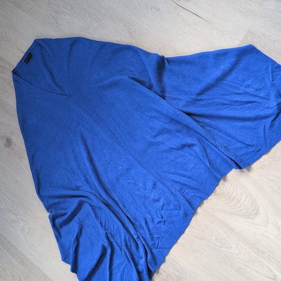 Coco + Carmen Lightweight Bluw Poncho - Picture 4 of 6